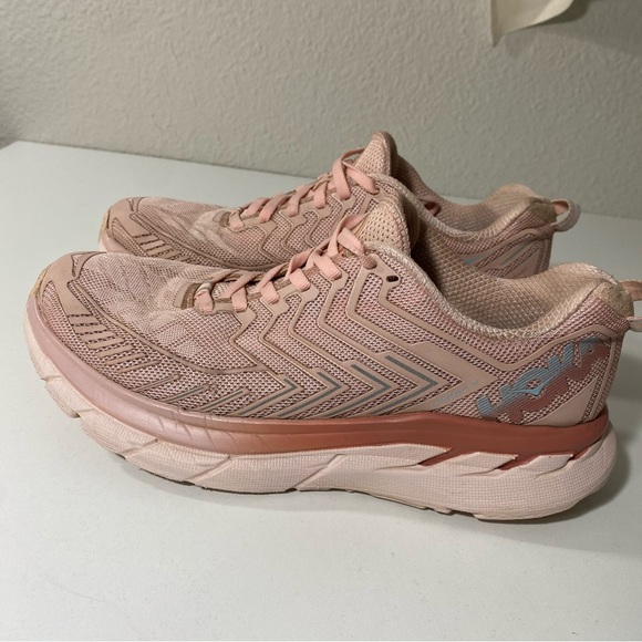 hoka clifton ov
